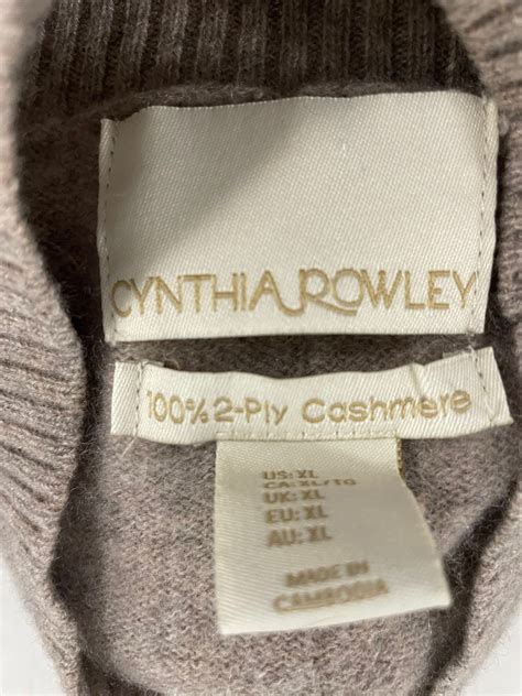 Vintage Modern Luxury Cynthia Rowley Designer Taupe Mock Neck Side