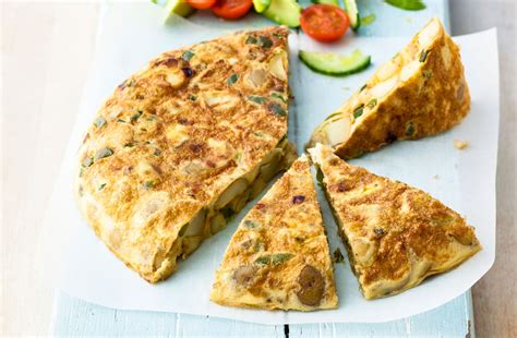 Tasty omelette fillings and recipes | GoodtoKnow