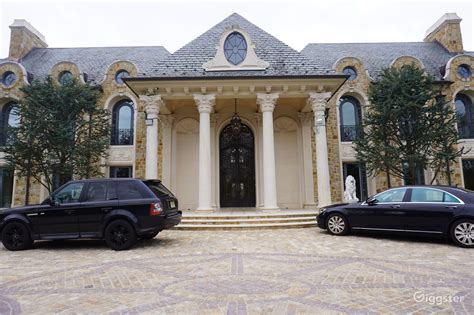 French Chateau Mansion House | Rent this location on Giggster