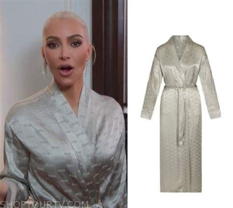 The Kardashians Season Episode Kim S Silver Robe Zoeys