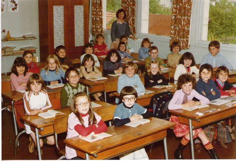 Photo De Classe Ce De Ecole Mairie Tivoli Crouy Copains D Avant