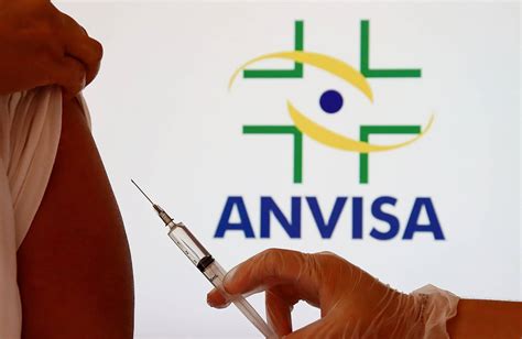 Anvisa aprova uso emergencial e vacinação no Brasil começa quarta feira