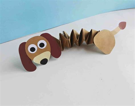 Toy Story Slinky Dog Craft | Manualidades toy story, Manualidades ...