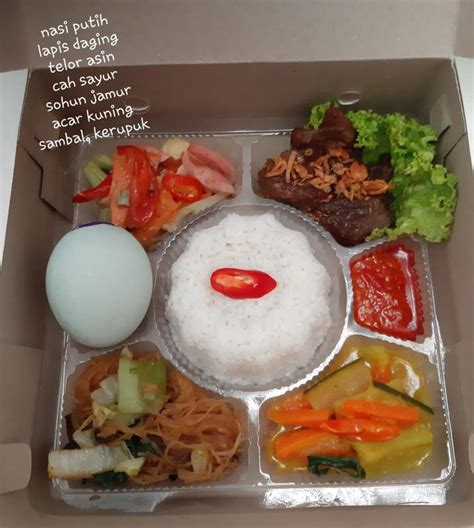 Nasi Box Daging Paket A Plus Air Dan Buah By Sari Culinary