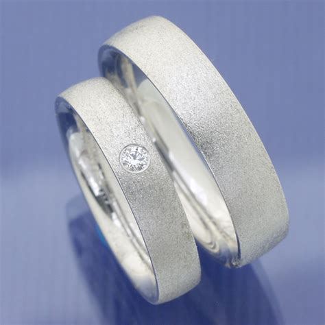 Eheringe Shop Mattierte Weissgold Hochzeitsringe P