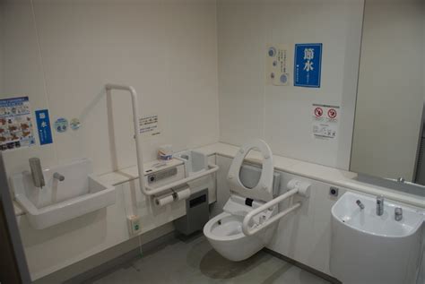 東京都水道局文京営業所 車イスで行けるトイレ情報サイト Yorisouヨリソウ 利用者の方へ安心と優しさを届ける本物の情報を