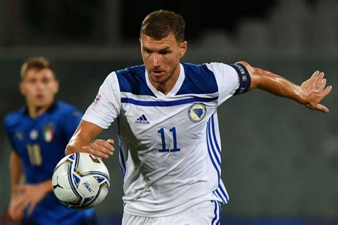 Inter Milan Striker Edin Dzeko Benched For Bosnia Herzgovina S Euro