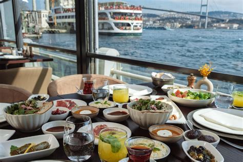 Lokanta Feriyeden Ramazan Ayına Özel İftar Menüsü Marie Claire Türkiye