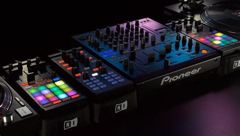 Traktor Kontrol F1 DJLab