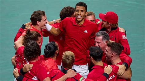 Auger Aliassime Clinches Canada Its St Davis Cup Title Cbc Ca