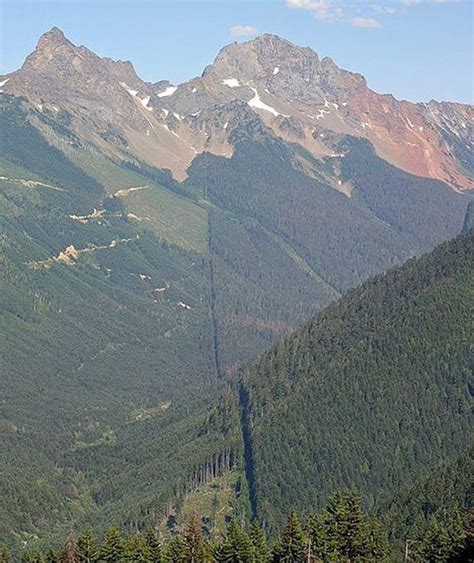 USA and Canada border | Striking photos of borders from around the ...