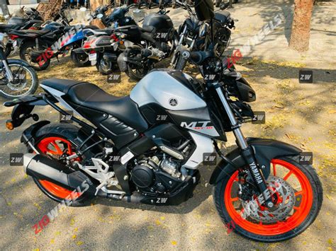 Yamaha Mt Bs In New Ice Fluo Vermillion Colour Reaches Dealerships