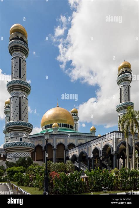 Jame Asr Hassanil Bolkiah Mosque In Brunei Darussalam Stock Photo Alamy