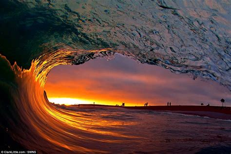 Revealed How Surfer Photographer Captures The Precise Moment The World