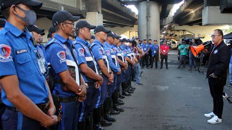 MMDA CONDUCTS CAMANAVA CLEARING OPS AHEAD OF MMFF EVENT PARADE