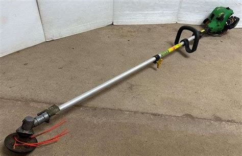 John Deere Model No S1400 Straight Shaft Grass Weed Trimmer 30cc Good Compression Tested