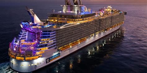 Why Royal Caribbean's Oasis of the Seas Cruise Ship Was (and Still Is ...