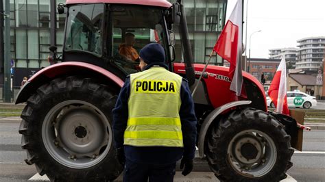 Protesty Rolnik W W Warszawie Gwia Dzisty Marsz Na Stolic