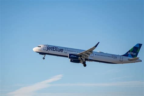 Jetblue Launches New Menu With Delicious Eats In The Sky Travel Off Path