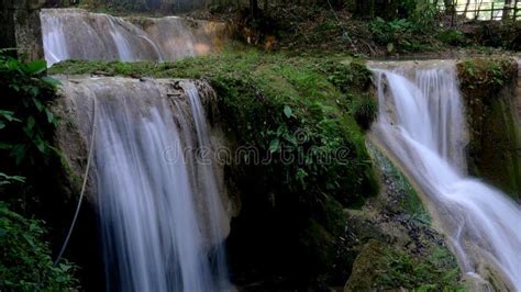 Las Cascadas De Agua Azul Son Una Serie De Cascadas Que Se Encuentran