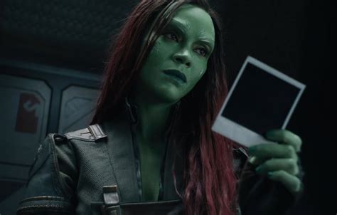 Обои поза фото макияж Зои Салдана Zoe Saldana Гамора Guardians of