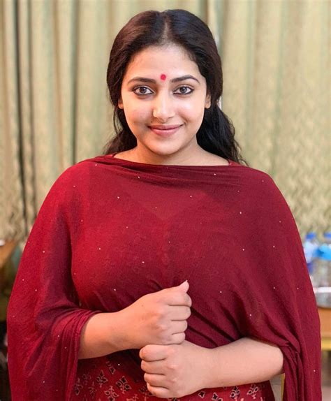 Actress Anu Sithara Latest Pics Moviegalleri Net Riset