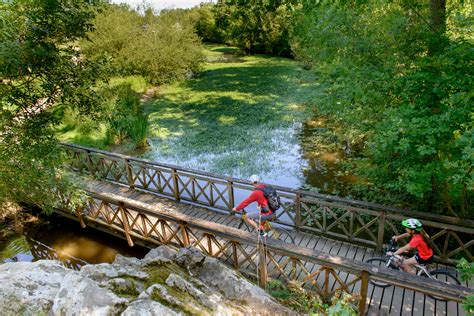 Boucle V Lo Sur Les Voies Vertes Entre Anjou Mayenne Angers Anjou