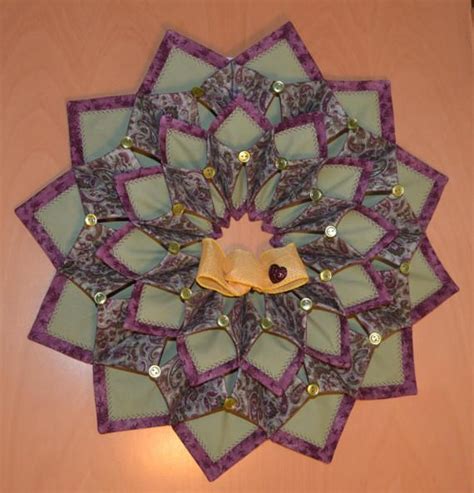 Fold N Stitch Wreath By CountryInspireCreate Quilting Projects Etsy