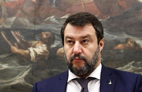 Calcio Salvini Suso Botta E Risposta Al Veleno Sui Social Sport