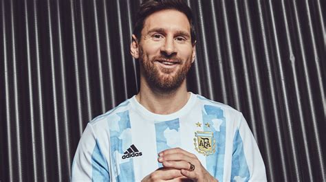 Adidas Presenta La Nueva Camiseta Oficial De La Selecci N Argentina