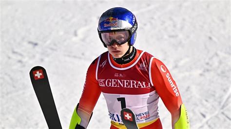 Mondiaux de ski alpin Marco Odermatt 2e après la première manche du