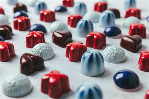 Molded Painted Chocolate Bonbons An Online Course With Kriss Harvey