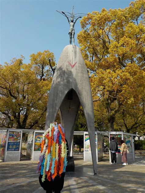 Eso De Agustinos Valencia En El Monumento De La Paz De Hiroshima