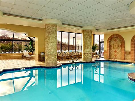 Top 7 Hotels with Pool in Tysons Corner - Anna Holt's Guide