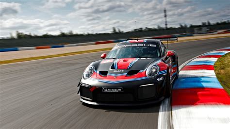 Race Debut For The Porsche Gt Rs Clubsport And The Porsche