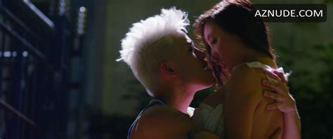 YUQI LIU Nude AZNude