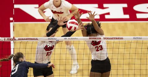 Nebraska Volleyball No 3 Huskers Sweep No 14 Penn State