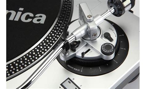 Audio Technica At Lp120 Usb Silver Manual Direct Drive Professional Turntable With Usb Output