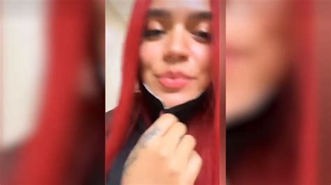 Karol G Comparte Su Emoción Al Conocer A La Pequeña Que Nació En Pleno