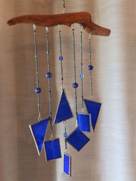 40 Diy Wind Chime Designs To Try In 2017 Glass Windchimes Glass Wind Chimes Stained Glass