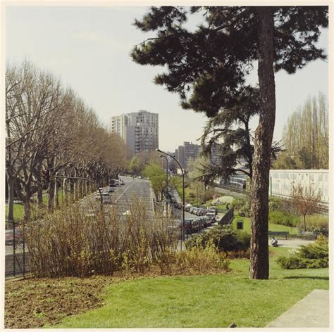 La Poterne Des Peuplier Le Jardin De La Poterne Et Le Bou Flickr