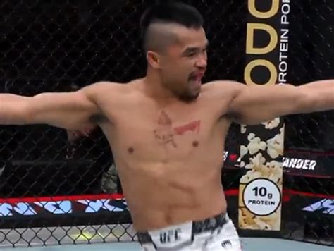 Breaking News Petarung Indonesia Jeka Saragih Debut Sempurna Di Ufc