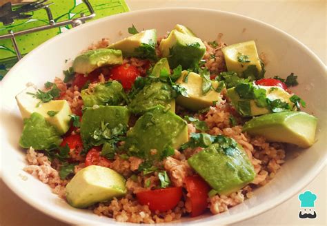 Ensalada De Quinoa Con Aguacate Y At N F Cil