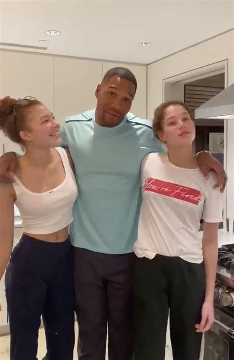 Gma Host Michael Strahan Shares Rare Video With His Stunning Twin Daughters Sophia And Bella