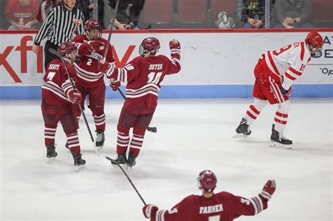 College Hockey No 2 Umass Scores Long Awaited Win Vs Boston University Boston Herald