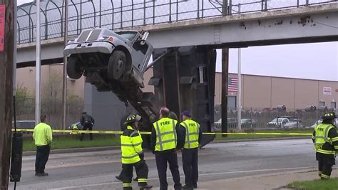 Dump Truck Hits Pedestrian Bridge On I 77 Near Pershing Avenue