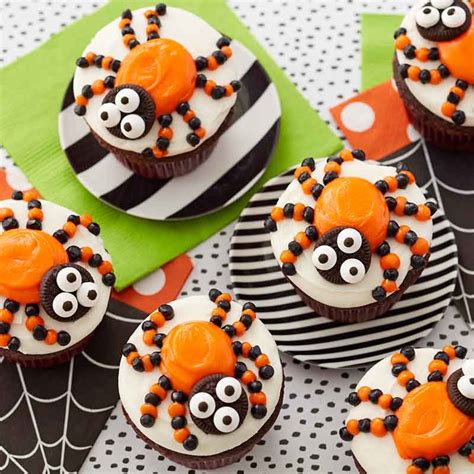 Spooky Halloween Spider Cupcakes - Wilton