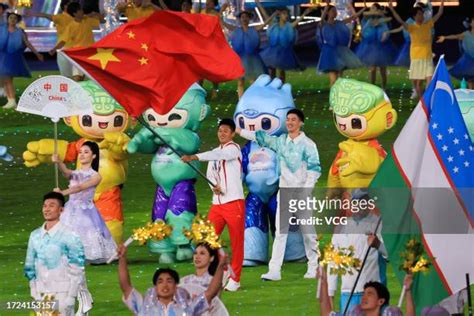 World Flags Waving Photos And Premium High Res Pictures Getty Images