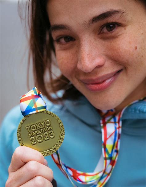 Anne Curtis Completes Tokyo Marathon With Joy