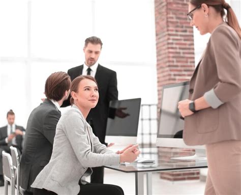 premium photo young manager talking   client